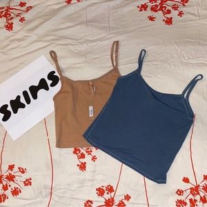 SKIMS Camis in ochre and Kyanite